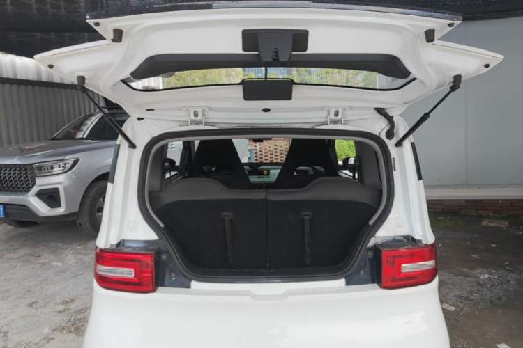 Used Wuling Hongguang MINIEV 2020 Freedom Version Lithium Iron Phosphate Trunk