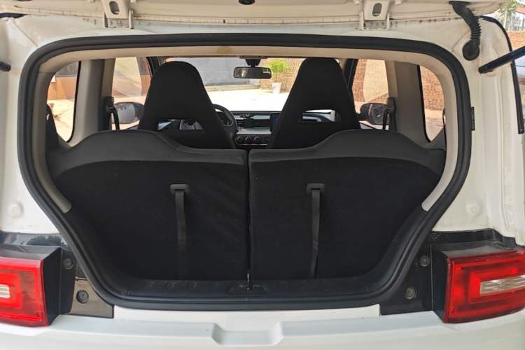 Used Wuling Hongguang MINIEV 2020 Freedom Version Lithium Iron Phosphate Trunk