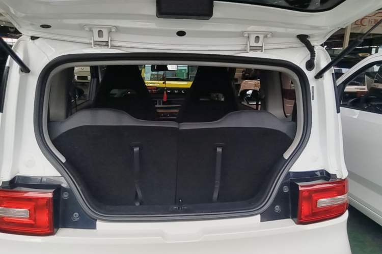 Used Wuling Hongguang MINIEV 2020 Easy Version Lithium-Ion Battery Trunk
