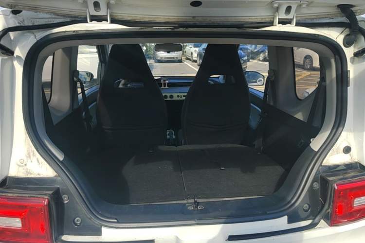 Used Wuling Hongguang MINIEV 2020 Freedom Version Lithium Iron Phosphate Trunk