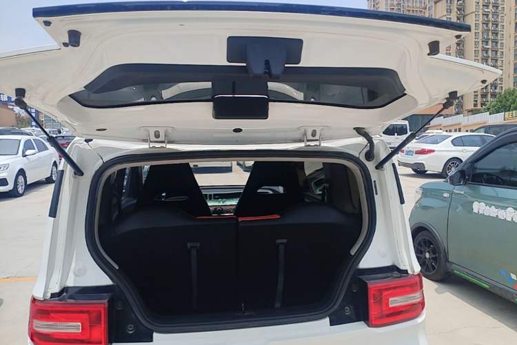 Used Wuling Hongguang MINIEV 2020 Freedom Version Lithium Iron Phosphate Trunk