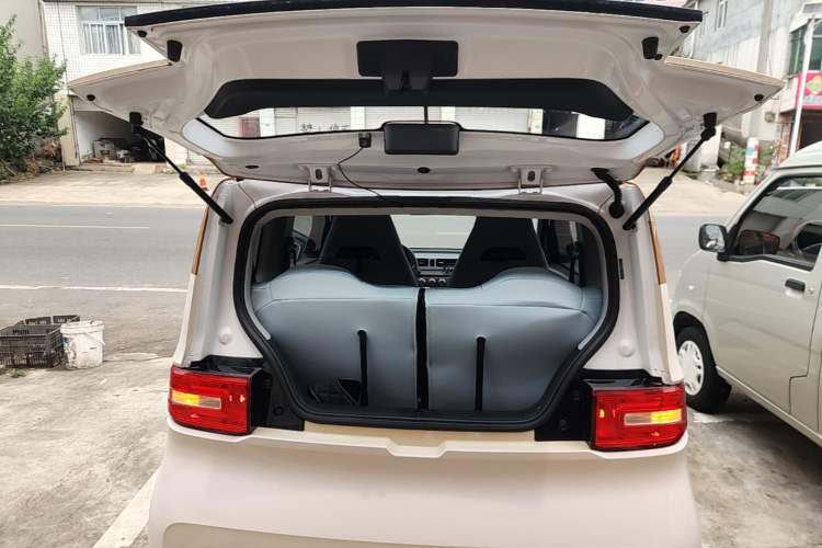 Used Wuling Hongguang MINIEV 2020 Enjoyment Model Lithium Iron Phosphate Trunk