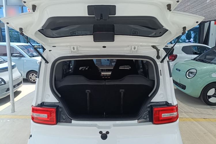 Used Wuling Hongguang MINIEV 2020 Zizai Version Lithium-NMC Trunk