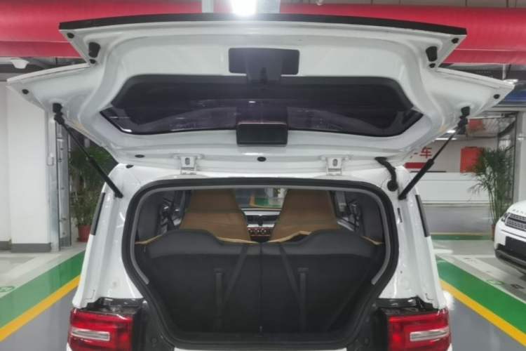 Used Wuling Hongguang MINIEV 2020 Freedom Version Lithium Iron Phosphate Trunk