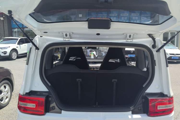 Used Wuling Hongguang MINIEV 2020 Zizai Version Lithium-NMC Trunk