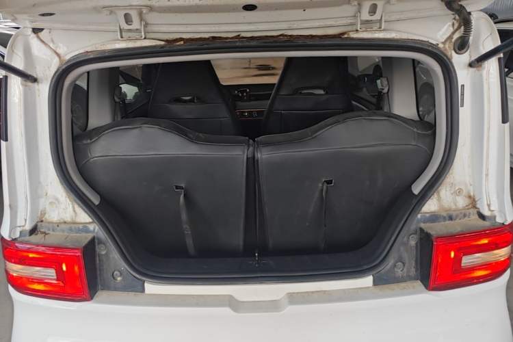 Used Wuling Hongguang MINIEV 2020 Freedom Version Lithium Iron Phosphate Trunk