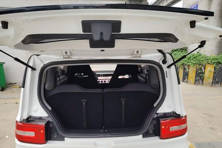 Used Wuling Hongguang MINIEV 2020 Freedom Version Lithium Iron Phosphate Trunk