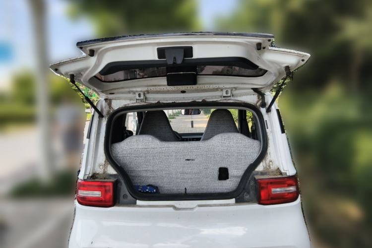 Used Wuling Hongguang MINIEV 2020 Zizai Version Lithium-NMC Trunk