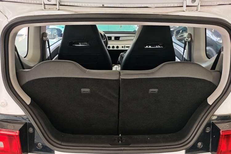 Used Wuling Hongguang MINIEV 2020 Enjoyment Model Lithium Iron Phosphate Trunk