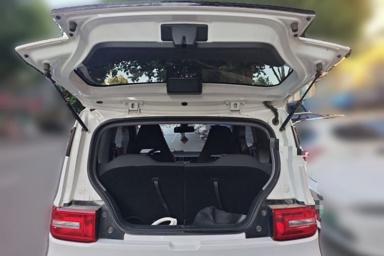 Used Wuling Hongguang MINIEV 2020 Zizai Version Lithium-NMC Trunk