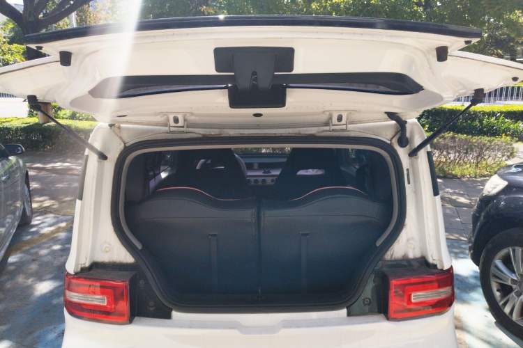 Used Wuling Hongguang MINIEV 2020 Lite Version Lithium Iron Phosphate Trunk