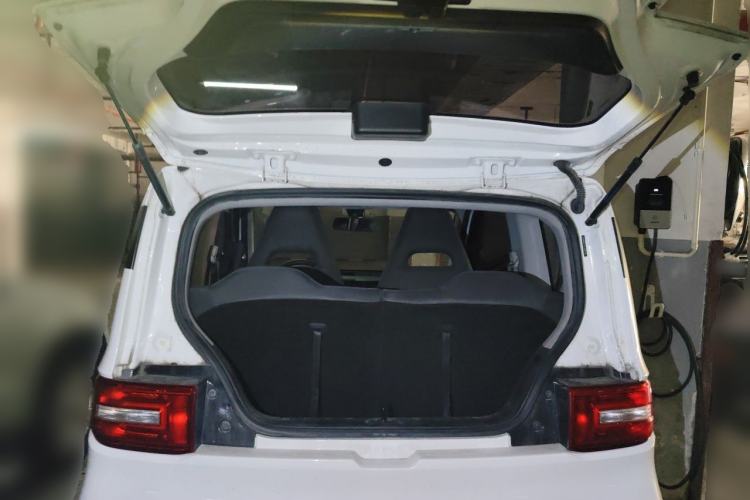 Used Wuling Hongguang MINIEV 2020 Zizai Version Lithium-NMC Trunk