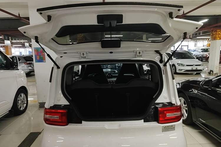 Used Wuling Hongguang MINIEV 2020 Freedom Version Lithium Iron Phosphate Trunk