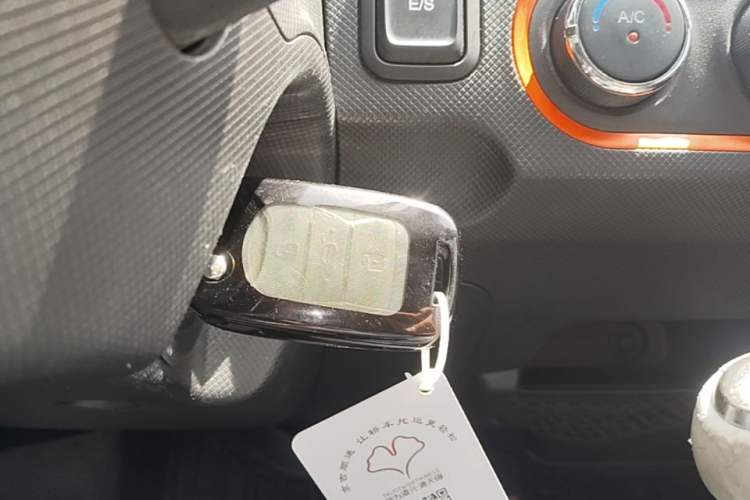 Used Wuling Hongguang MINIEV 2020 Enjoyment Model Lithium Iron Phosphate Vehicle Key