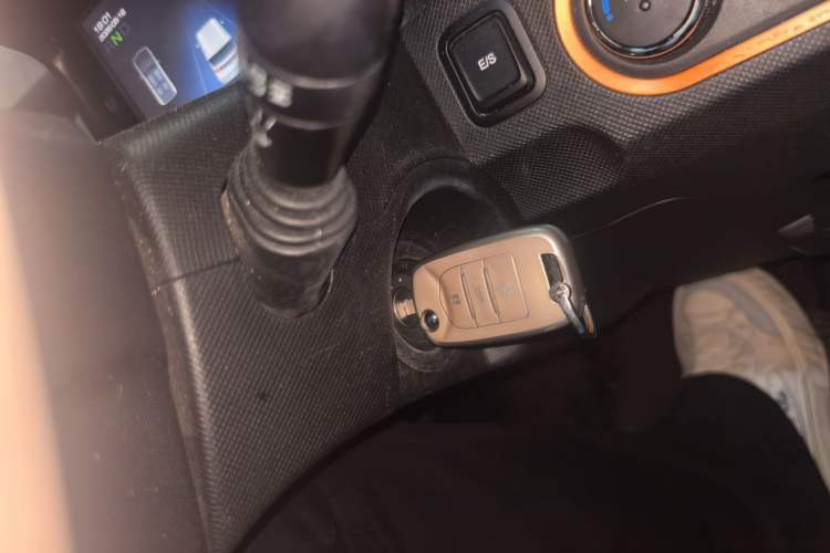 Used Wuling Hongguang MINIEV 2020 Freedom Version Lithium Iron Phosphate Vehicle Key