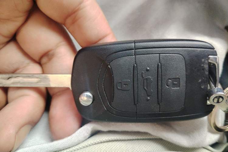 Used Wuling Hongguang MINIEV 2020 Enjoyment Model Lithium Iron Phosphate Vehicle Key