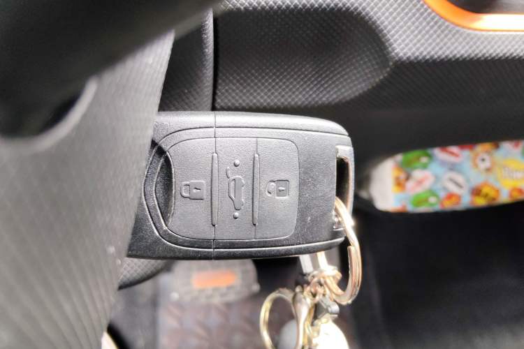 Used Wuling Hongguang MINIEV 2020 Freedom Version Lithium Iron Phosphate Vehicle Key