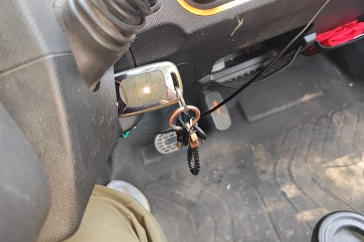 Used Wuling Hongguang MINIEV 2020 Enjoyment Model Lithium Iron Phosphate Vehicle Key