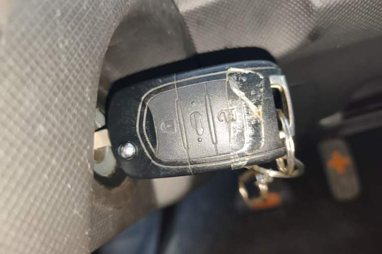 Used Wuling Hongguang MINIEV 2020 Enjoyment Model Lithium Iron Phosphate Vehicle Key