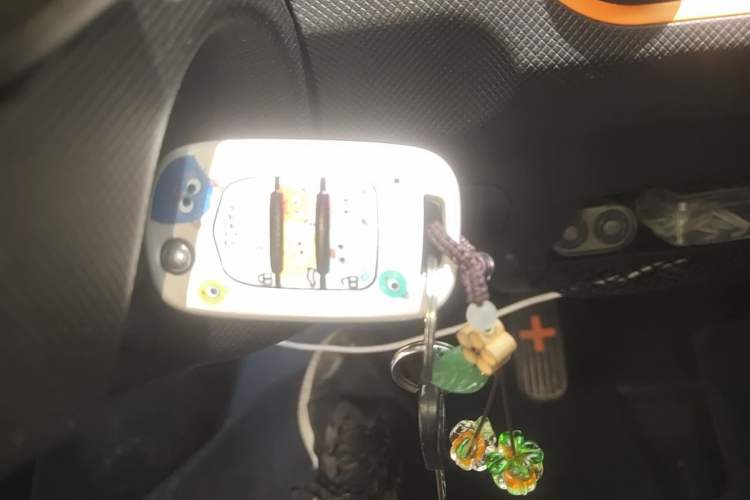 Used Wuling Hongguang MINIEV 2020 Enjoyment Model Lithium Iron Phosphate Vehicle Key