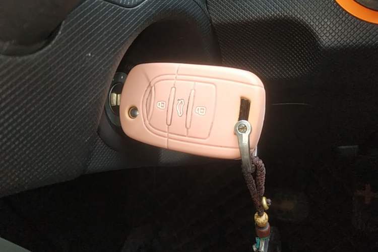 Used Wuling Hongguang MINIEV 2020 Freedom Version Lithium Iron Phosphate Vehicle Key