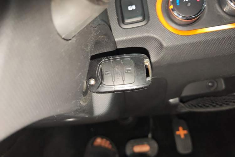 Used Wuling Hongguang MINIEV 2020 Freedom Version Lithium Iron Phosphate Vehicle Key