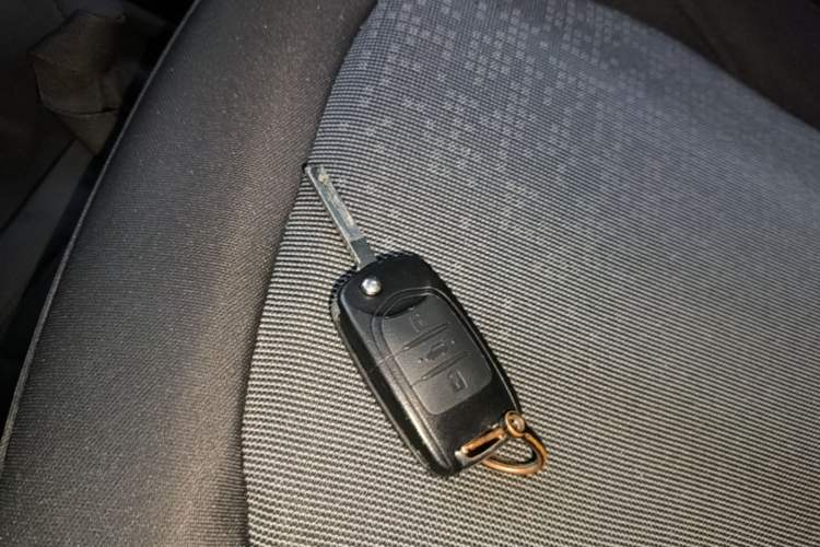 Used Wuling Hongguang MINIEV 2020 Enjoyment Model Lithium Iron Phosphate Vehicle Key