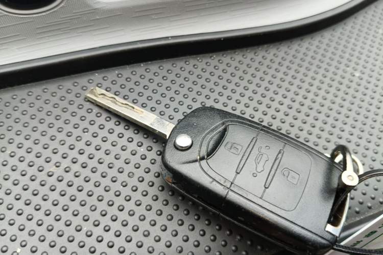 Used Wuling Hongguang MINIEV 2020 Enjoy Edition Lithium-Ion Battery Vehicle Key