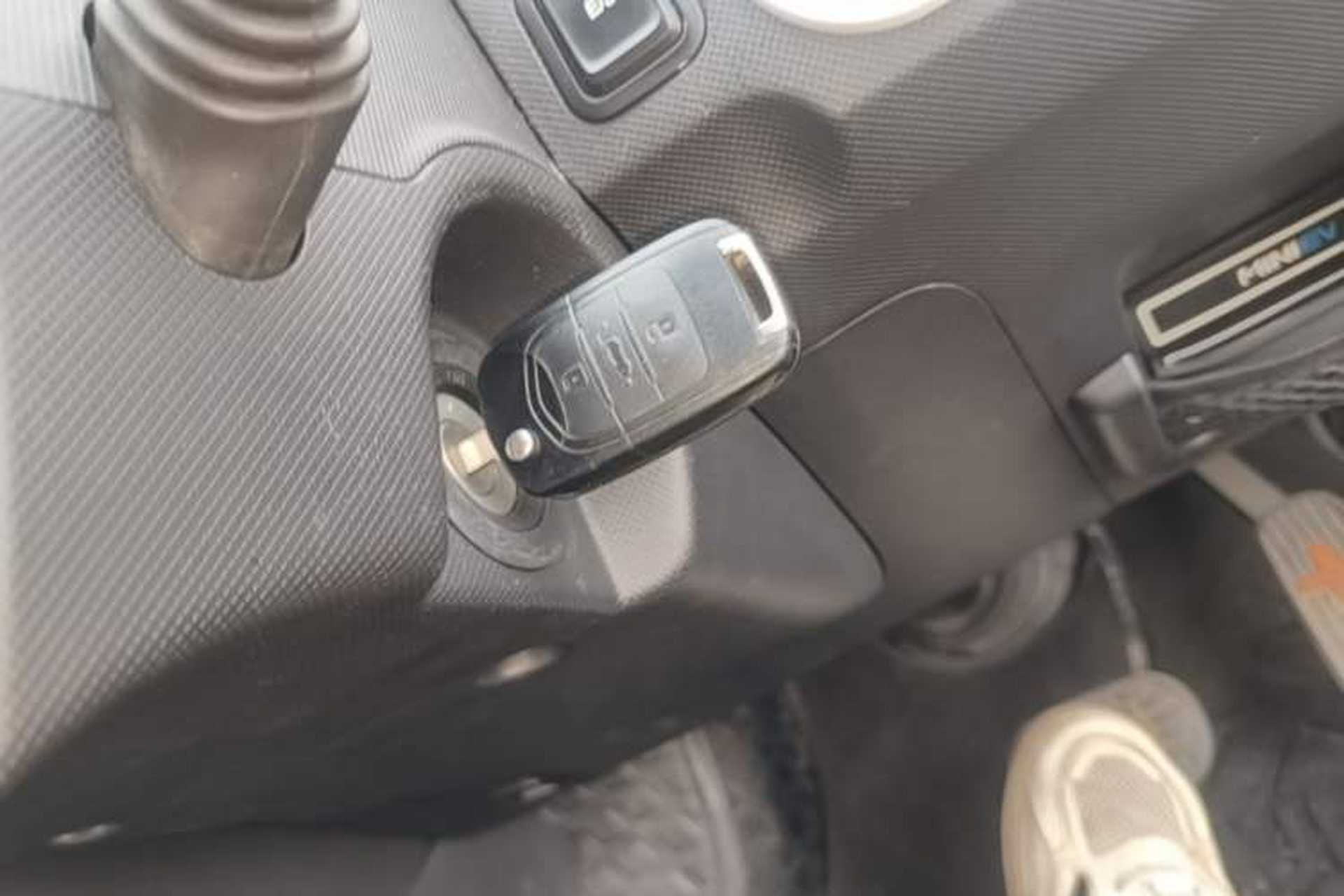 Used Wuling Hongguang MINIEV 2020 Zizai Version Lithium-NMC Vehicle Key