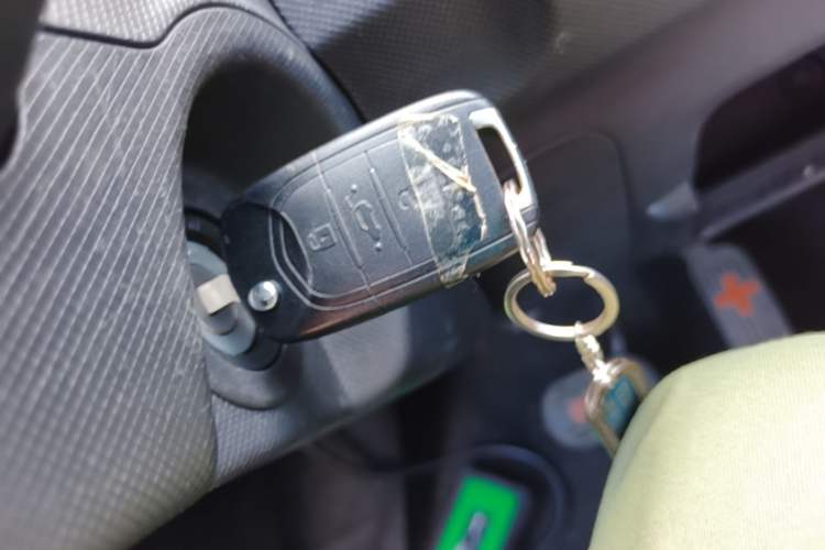 Used Wuling Hongguang MINIEV 2020 Enjoyment Model Lithium Iron Phosphate Vehicle Key
