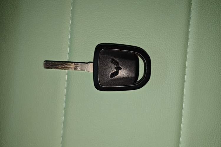 Used Wuling Hongguang MINIEV 2020 Enjoy Edition Lithium-Ion Battery Vehicle Key