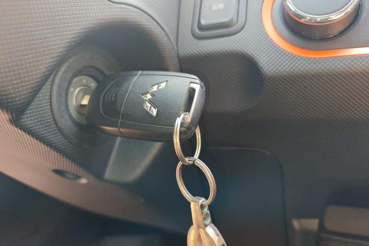 Used Wuling Hongguang MINIEV 2020 Lite Version Lithium Iron Phosphate Vehicle Key