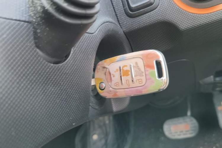 Used Wuling Hongguang MINIEV 2020 Freedom Version Lithium Iron Phosphate Vehicle Key