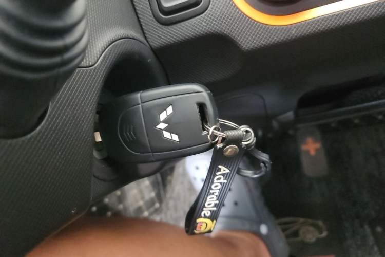 Used Wuling Hongguang MINIEV 2020 Freedom Version Lithium Iron Phosphate Vehicle Key