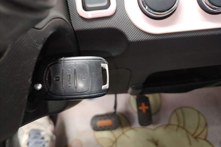 Used Wuling Hongguang MINIEV 2020 Freedom Version Lithium Iron Phosphate Vehicle Key