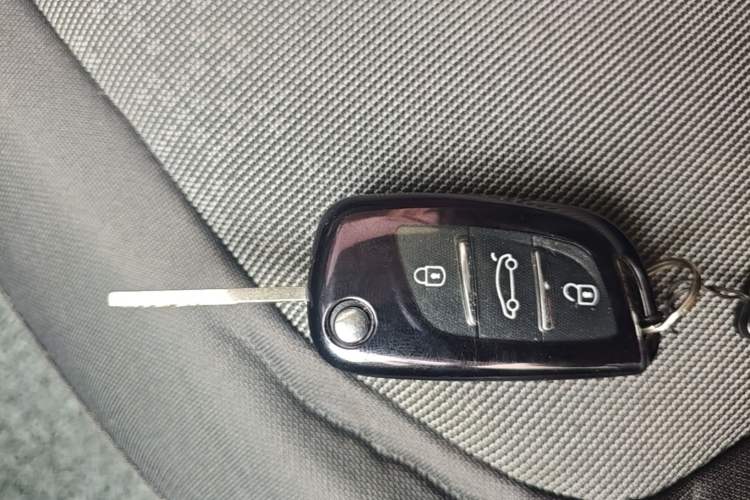 Used Wuling Hongguang MINIEV 2020 Zizai Version Lithium-NMC Vehicle Key
