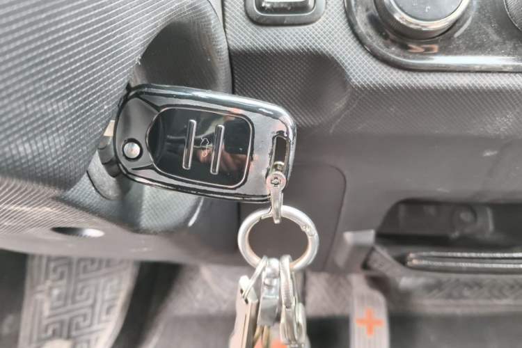 Used Wuling Hongguang MINIEV 2020 Enjoyment Model Lithium Iron Phosphate Vehicle Key