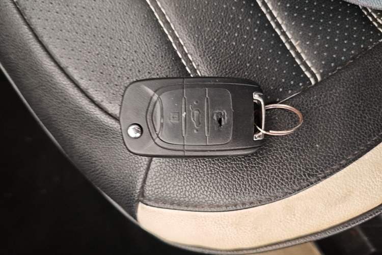 Used Wuling Hongguang MINIEV 2020 Enjoyment Model Lithium Iron Phosphate Vehicle Key
