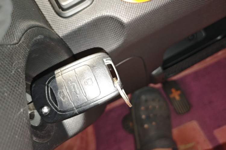 Used Wuling Hongguang MINIEV 2020 Freedom Version Lithium Iron Phosphate Vehicle Key