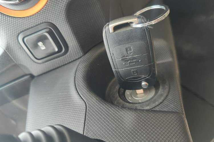 Used Wuling Hongguang MINIEV 2020 Enjoy Edition Lithium-Ion Battery Vehicle Key