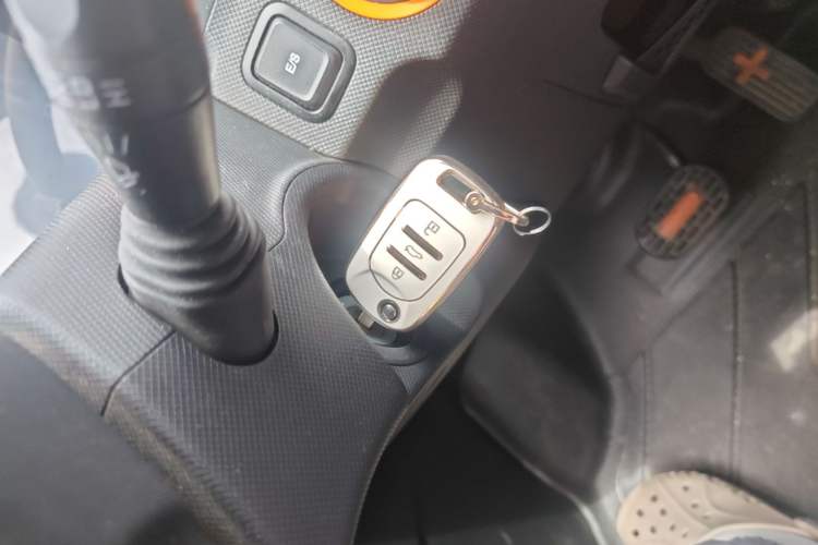 Used Wuling Hongguang MINIEV 2020 Zizai Version Lithium-NMC Vehicle Key