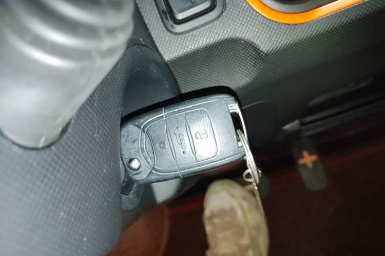 Used Wuling Hongguang MINIEV 2020 Freedom Version Lithium Iron Phosphate Vehicle Key