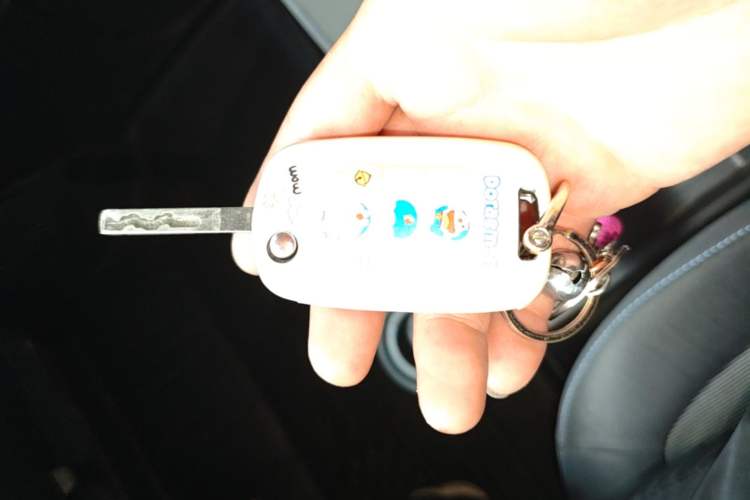 Used Wuling Hongguang MINIEV 2020 Enjoyment Model Lithium Iron Phosphate Vehicle Key