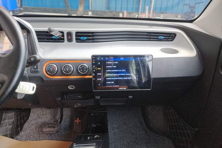 Used Wuling Hongguang MINIEV 2020 Enjoyment Model Lithium Iron Phosphate Audio And AC Panel