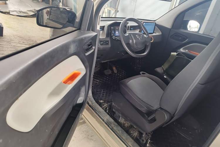 Used Wuling Hongguang MINIEV 2020 Enjoyment Model Lithium Iron Phosphate Driver Seat