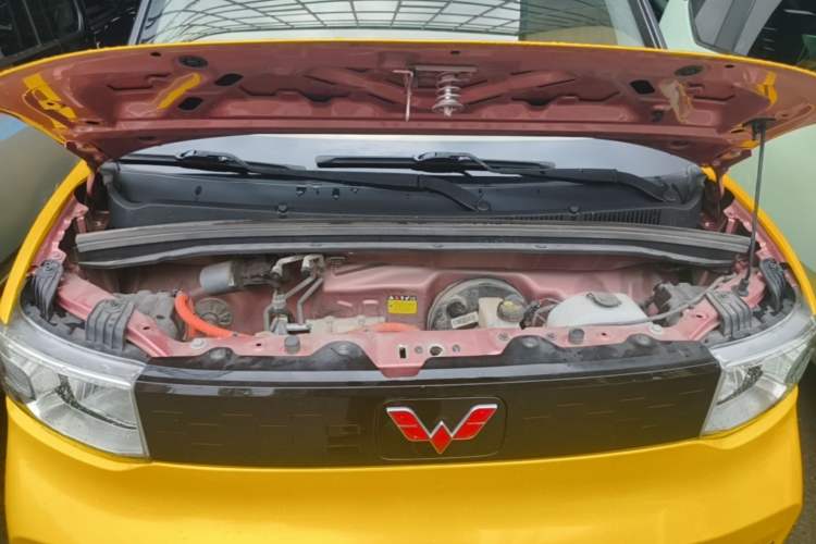 Used Wuling Hongguang MINIEV 2020 Zizai Version Lithium-NMC Engine Bay