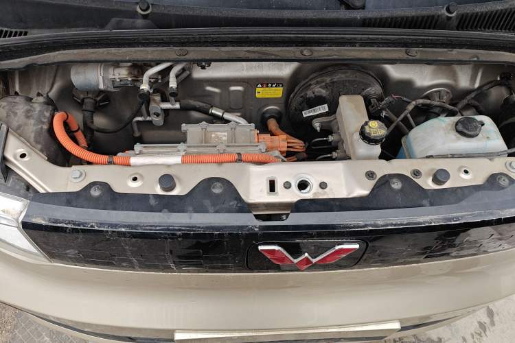 Used Wuling Hongguang MINIEV 2020 Freedom Version Lithium Iron Phosphate Engine Bay