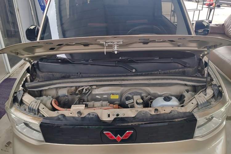 Used Wuling Hongguang MINIEV 2020 Enjoyment Model Lithium Iron Phosphate Engine Bay