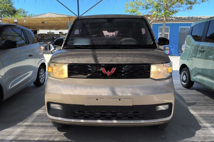 Used Wuling Hongguang MINIEV 2020 Zizai Version Lithium-NMC Front