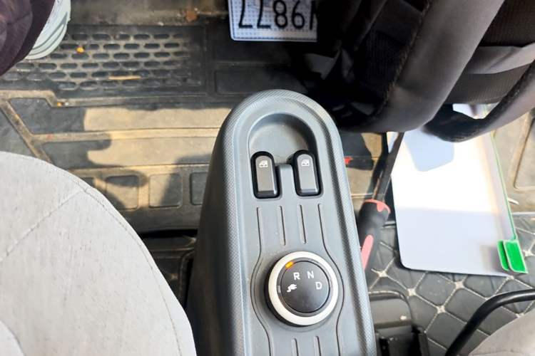 Used Wuling Hongguang MINIEV 2020 Freedom Version Lithium Iron Phosphate Gear Lever